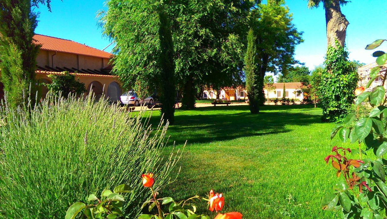 La Aldea Colorada Casa Rural Mota del Marques Bagian luar foto